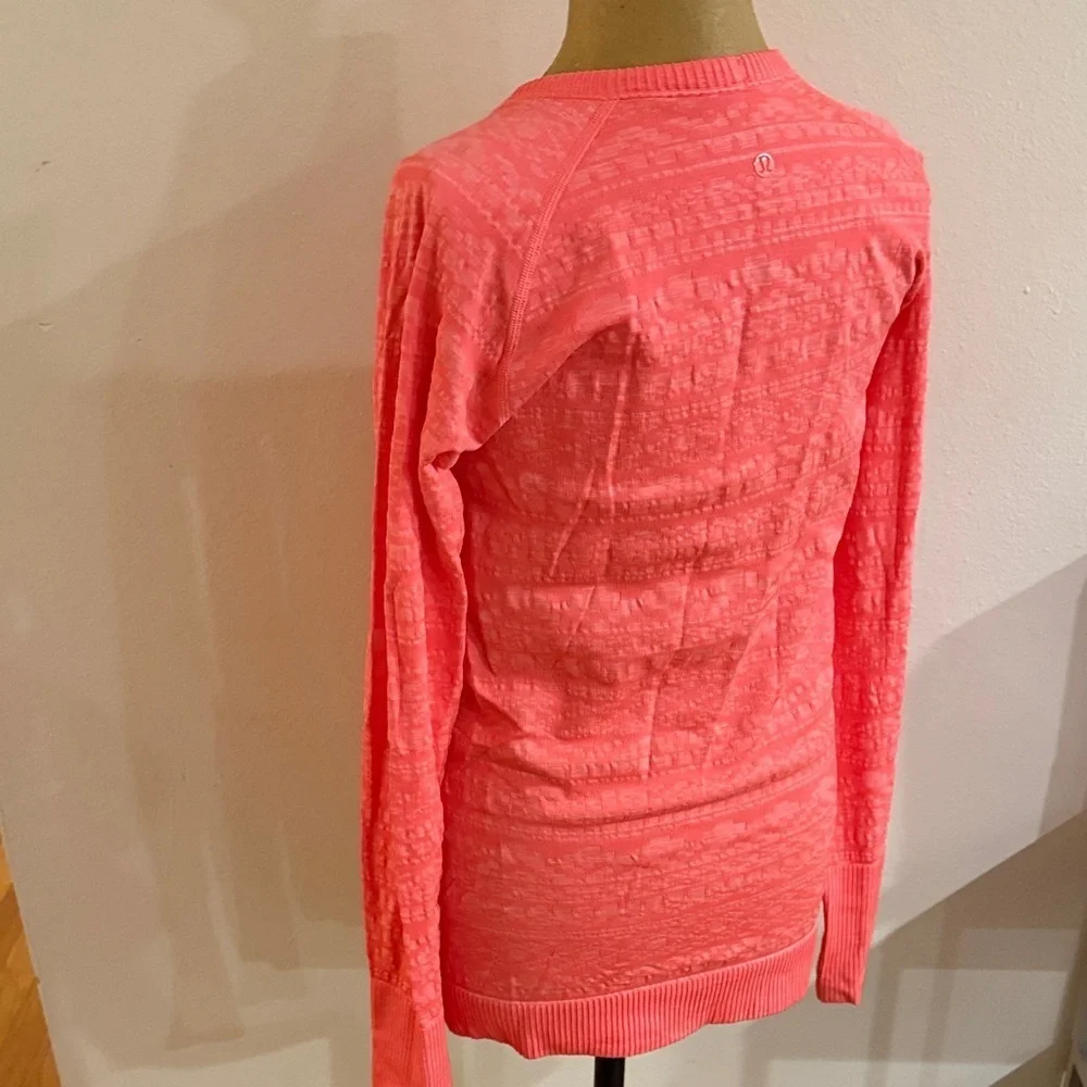 Lululemon sz 6 Rest Less Pullover Heathered Electric Coral NWOT new condition
